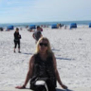 Meet your Posher, Christina